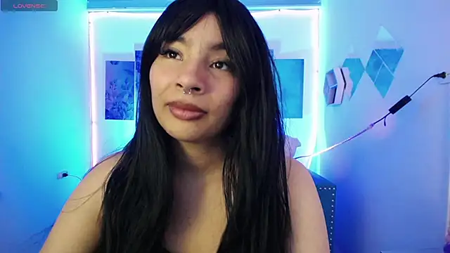 Lorens_m's Webcam Show