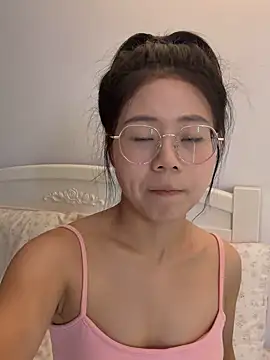 Show de Ella-A9 na webcam