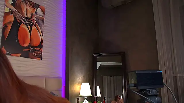 DianaGlow's Webcam Show