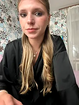 adel_secret's Webcam Show