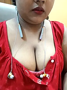 Sophiaboudi's Webcam Show