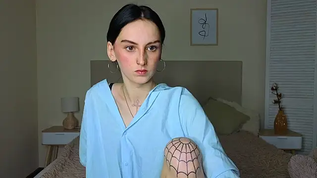 Little_moly999's Webcam Show