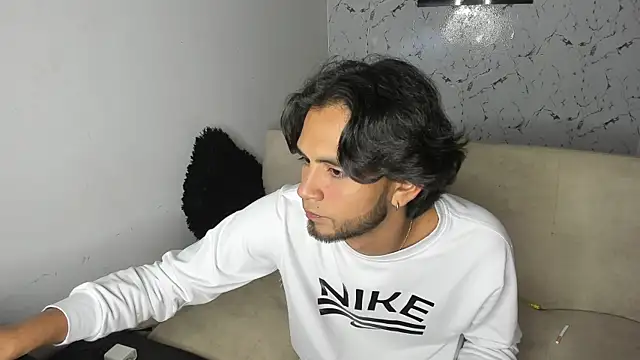 HandsomeLuxuryMen's Webcam Show
