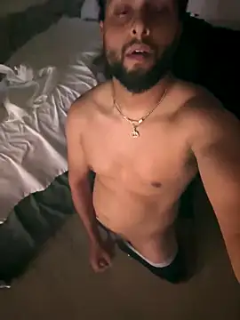 hunglatino239's Webcam Show