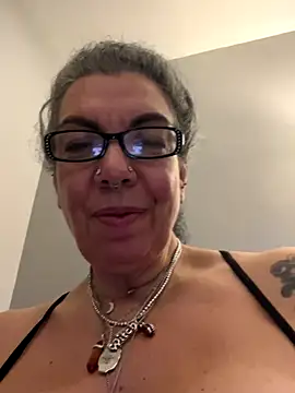 dieseldame1313's Webcam Show