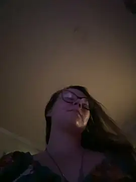 amiralily9's Webcam Show