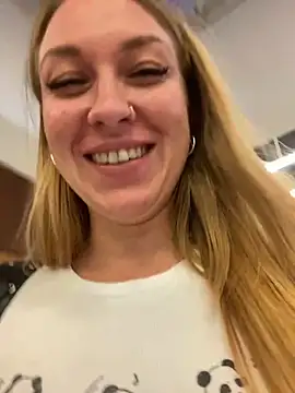Sweet___Emily's Webcam Show