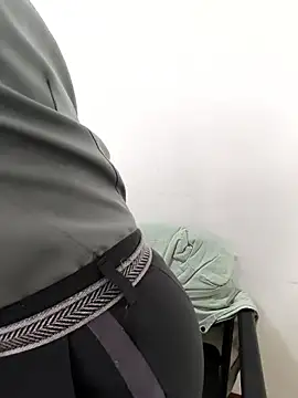 Ariana-07's Webcam Show