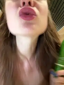 Dina_Tease's Webcam Show