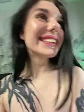 MaeveMoon's Webcam Show