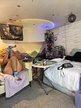 TrenaAnne's Webcam Show