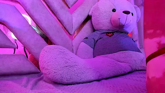 dayana_harlow2's Webcam Show