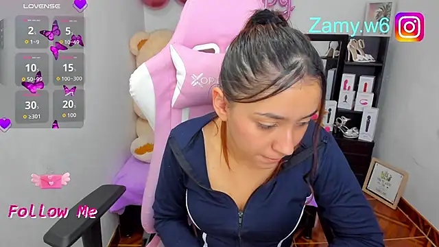 Karla__cute's Webcam Show