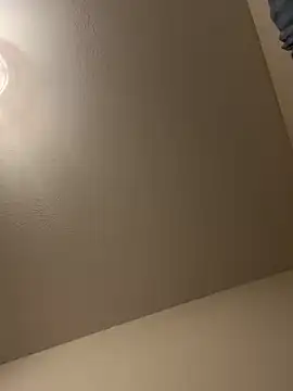 JohnnyBaby85's Live Sex Cam Show