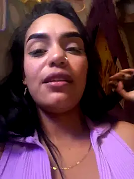 Sara-77's Webcam Show