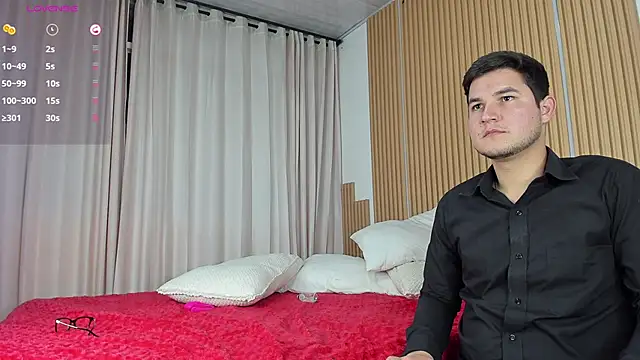 CameronyMartinn's Webcam Show