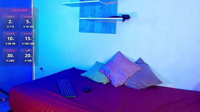 noa_glow's Webcam Show