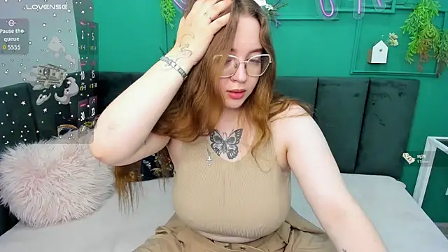 Emma_adorablle's Webcam Show