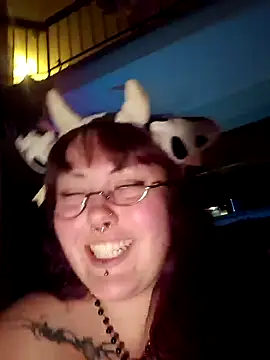 Cutegothcrybabyx's Webcam Show