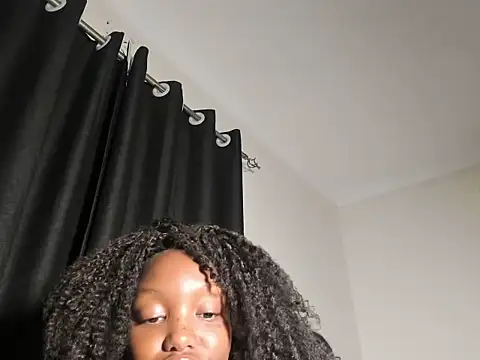 Onlyonegoddess69's Webcam Show