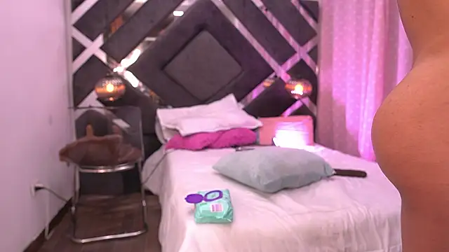 violeta_aroca's Webcam Show