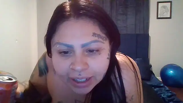 chicanachic13's Webcam Show