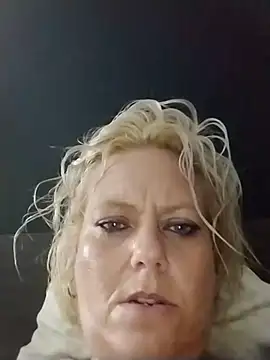Krystalball82's Webcam Show