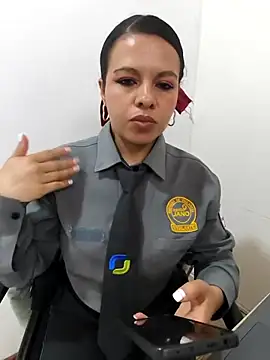 Ariana-07's Webcam Show