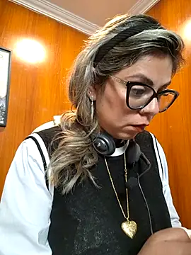 _Cata-Office1 webcam show
