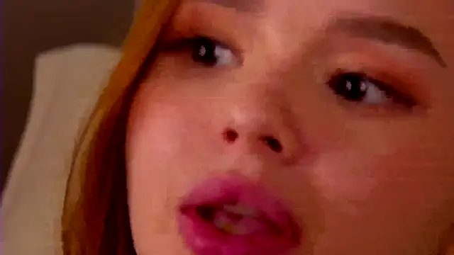 MiraBliss' Webcam Show