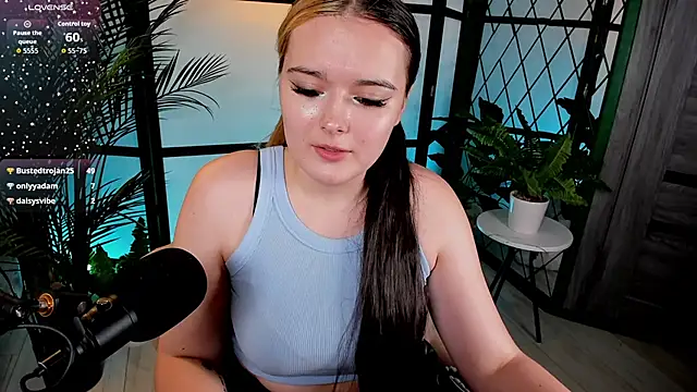 HeyMary's Webcam Show