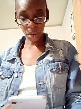 Jasmine_FullsShine's Webcam Show