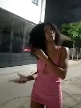 CurlyBitch's Webcam Show