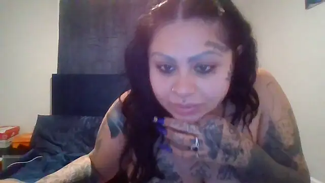 chicanachic13's Webcam Show