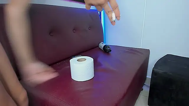 Lussy699's Webcam Show