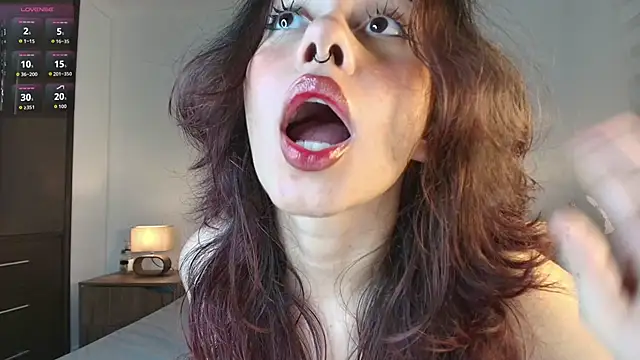 kittyheavy17's Webcam Show