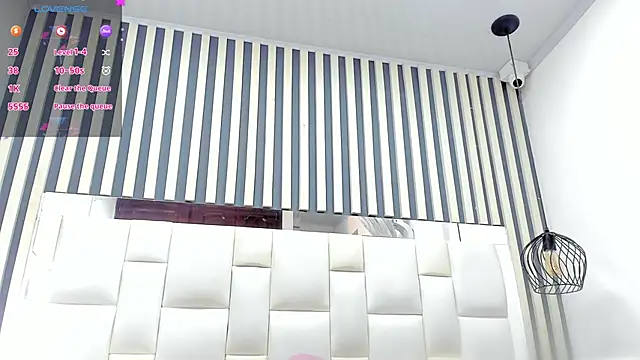 camila__herrera's Webcam Show