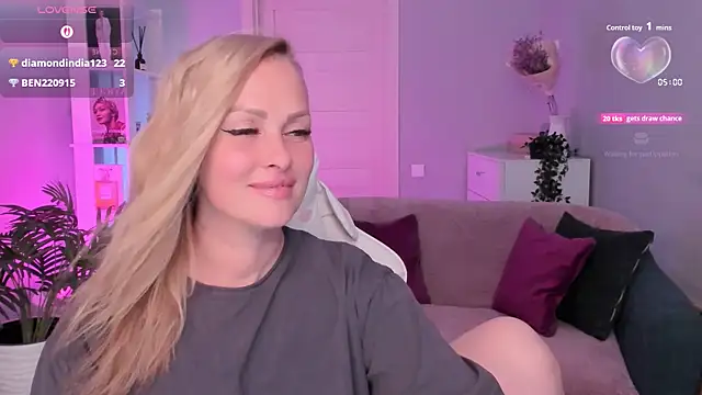 Libby_Nora Webcam-Show