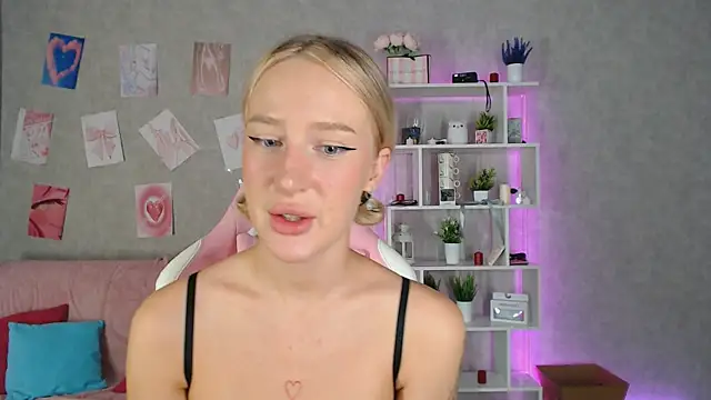 Cassie_Scott's Webcam Show