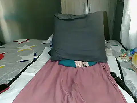 WetwetPussy31's Webcam Show