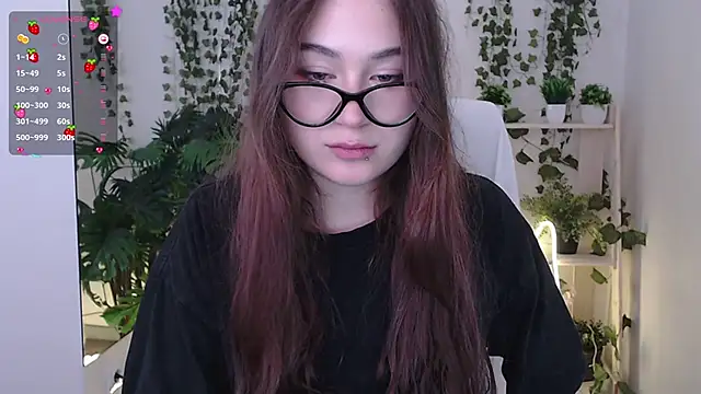Lili_Luuu's Webcam Show