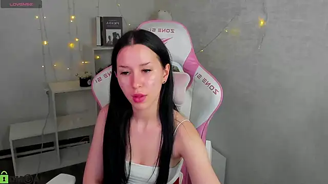 Charlene_Woods' Webcam Show