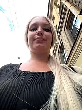 Milkyy_wway's Webcam Show
