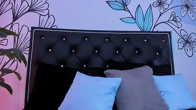 Sweet_Ariadna_'s Webcam Show
