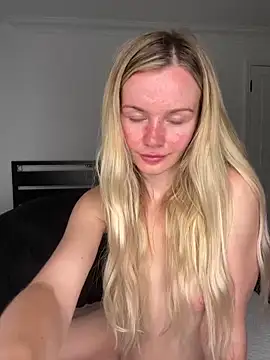 MeganMillerUK's Live Sex Cam Show