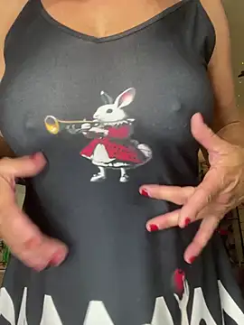 TrenaAnne's Webcam Show