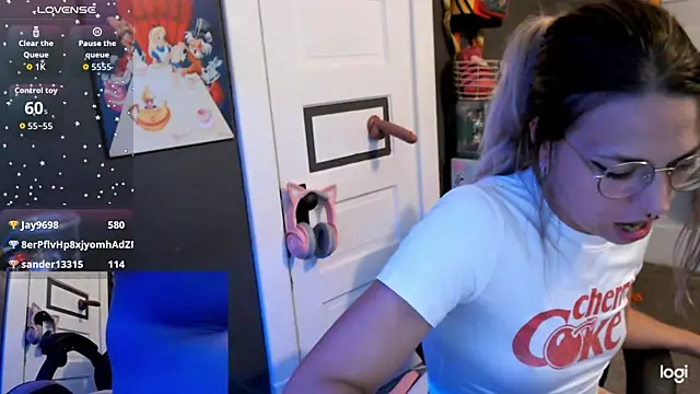 KierBearKisses' Webcam Show