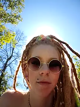LucidLucy's Webcam Show