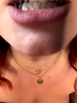 lovely_beast's Webcam Show