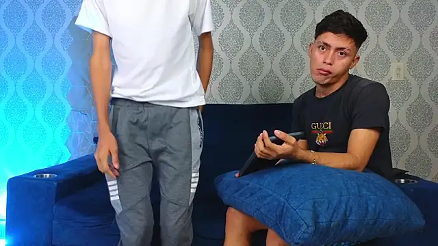 The_slim_boyss3's Webcam Show
